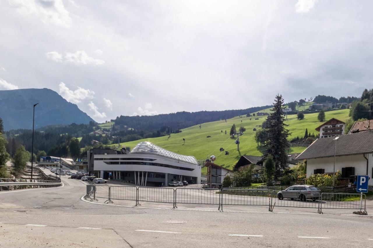 Alpine View Plan De Corones Lägenhet Sorafurcia Exteriör bild